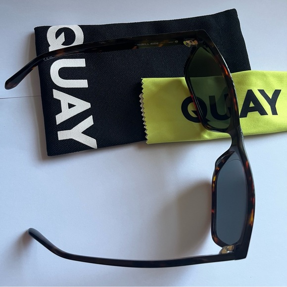 Quay Australia Thrill Ride Sunglasses Tortoise with Cleaning Cloth & Pouch - Picture 7 of 7